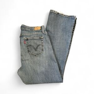 Levi's 529 Curvy Boot Jeans.        Size 14M